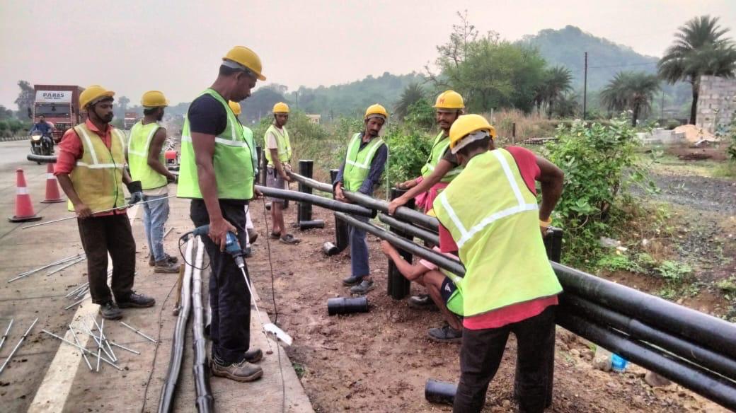 Crash barrier design, manufacturing and installation