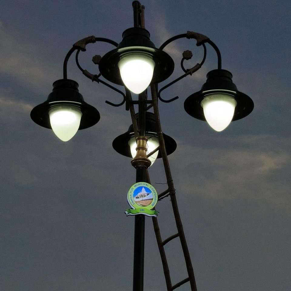 Industrial lighting installation